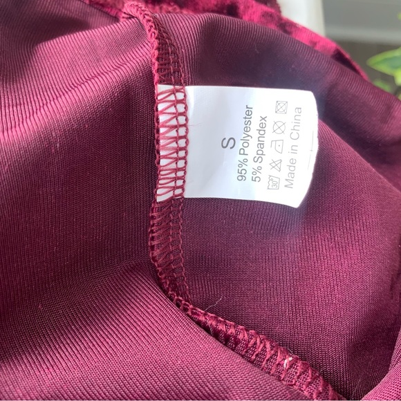 Velvet lace tank top - Picture 4 of 4